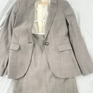 Banana Republic grey suit